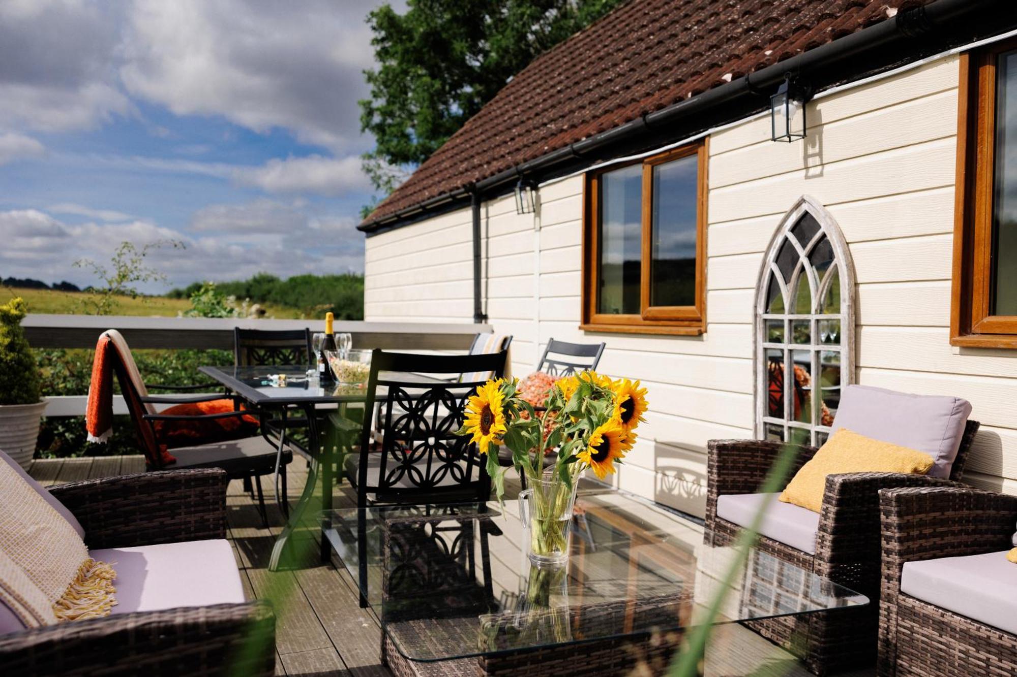 The West Barn Near Bath, Sleeps 24 And 2 Hot Tubs Villa บริสตอล ภายนอก รูปภาพ