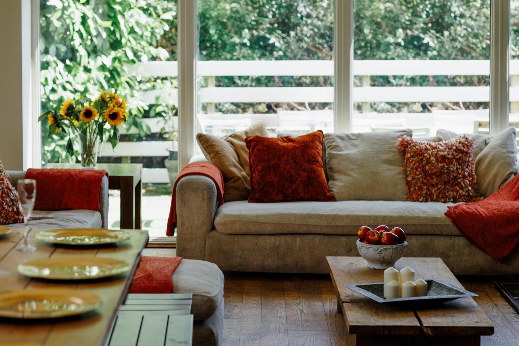 The West Barn Near Bath, Sleeps 24 And 2 Hot Tubs Villa บริสตอล ภายนอก รูปภาพ